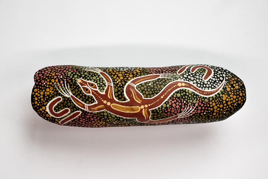 Australian_DotPainting_Sammlung_Scheps-Bretschneider_Objekt_O27_Bemalte-Schüssel_DSC_0163